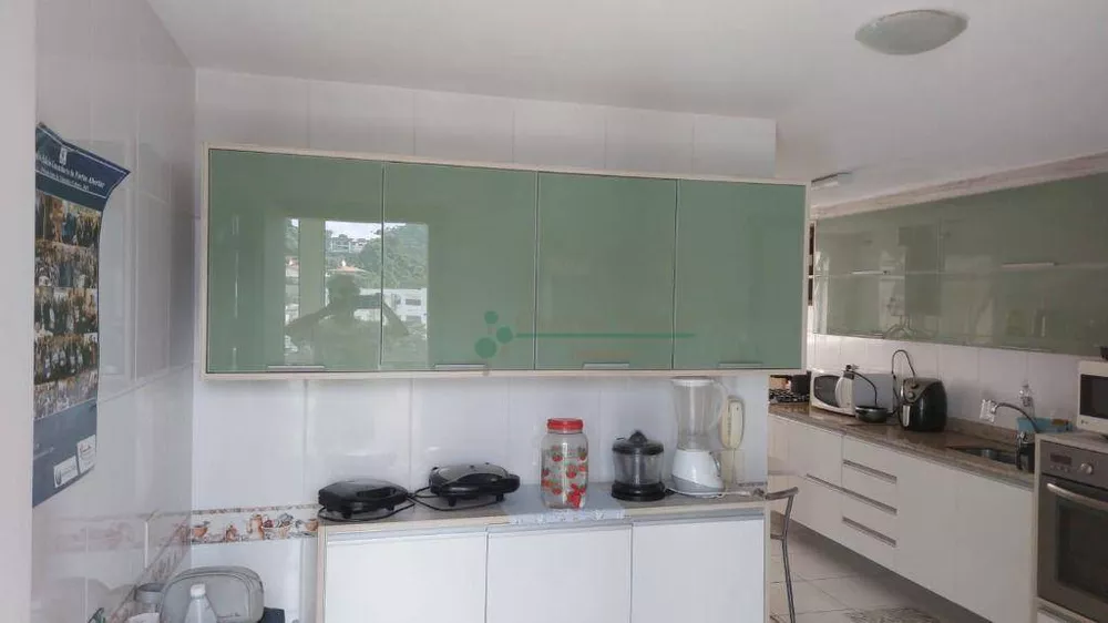 Apartamento à venda com 3 quartos, 136m² - Foto 5