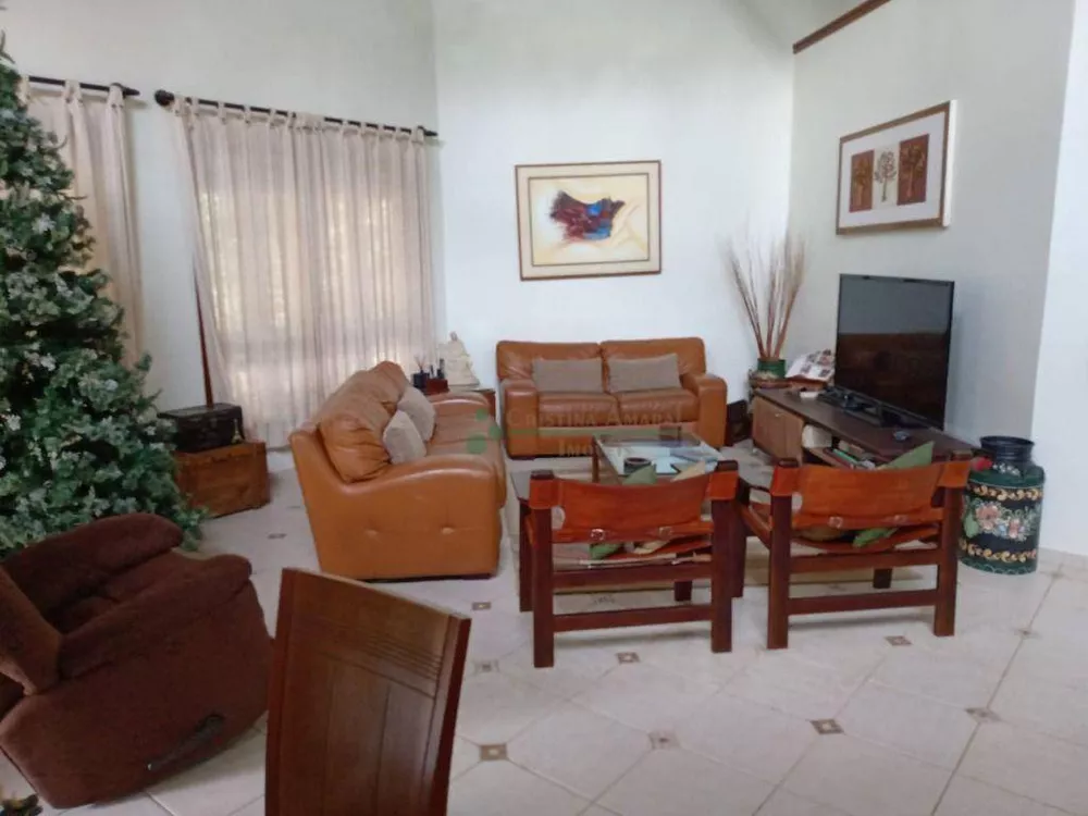 Casa, 3 quartos, 286 m² - Foto 28