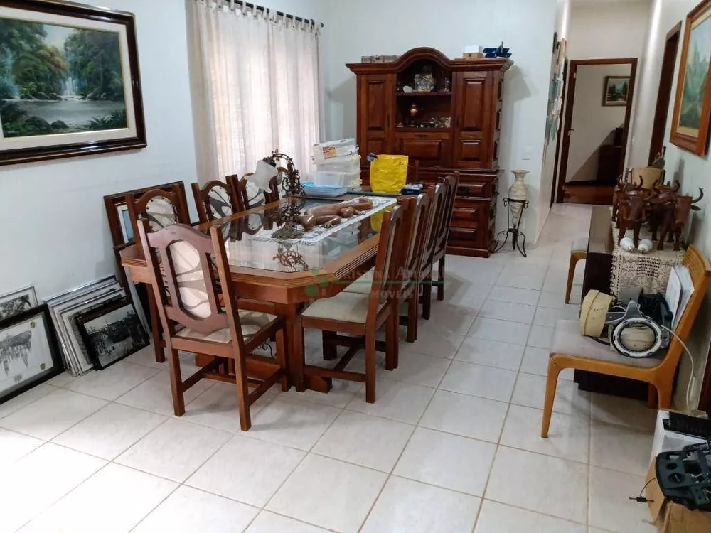 Casa, 3 quartos, 286 m² - Foto 33