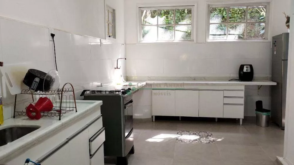Casa, 10 quartos, 327 m² - Foto 4