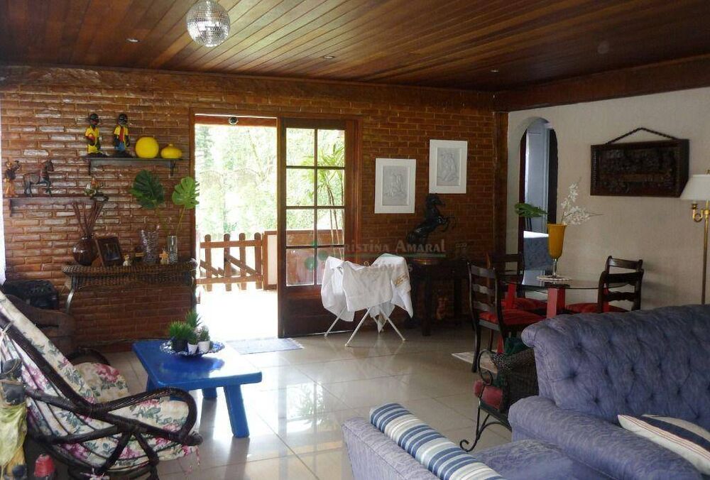 Casa à venda com 3 quartos, 227m² - Foto 7