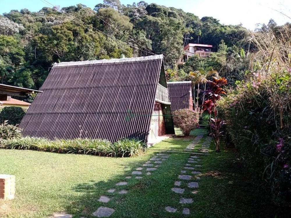 Casa de Condomínio à venda com 1 quarto, 100m² - Foto 1