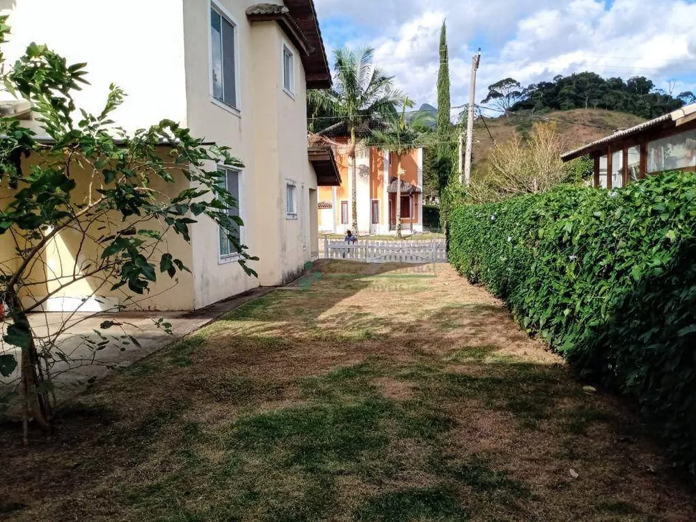 Casa de Condomínio à venda com 4 quartos, 350m² - Foto 3