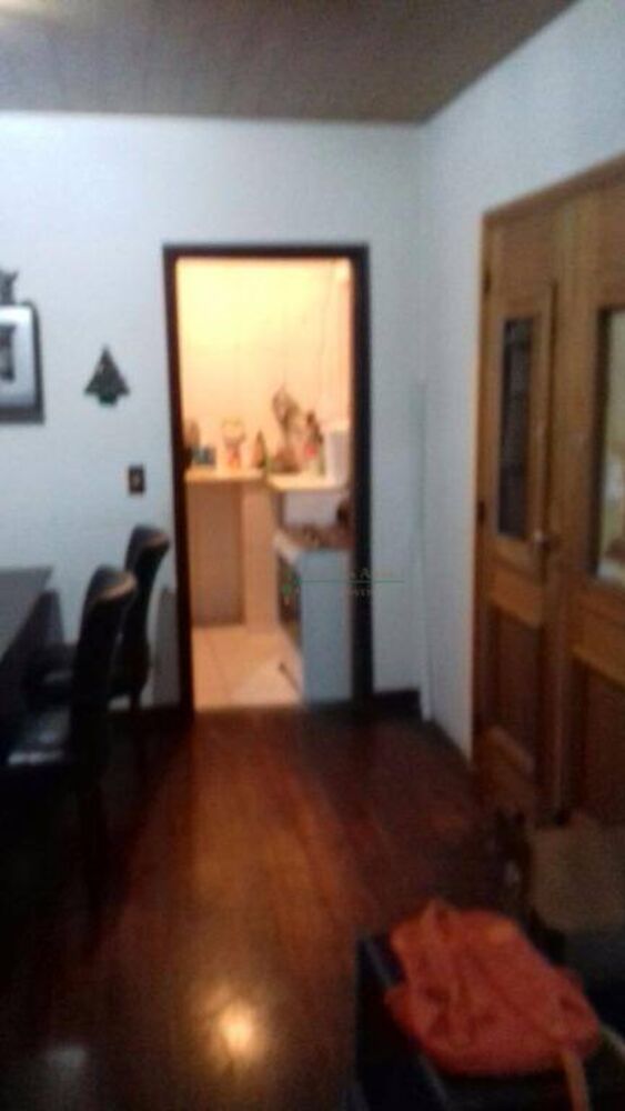 Casa de Condomínio à venda com 4 quartos, 150m² - Foto 2