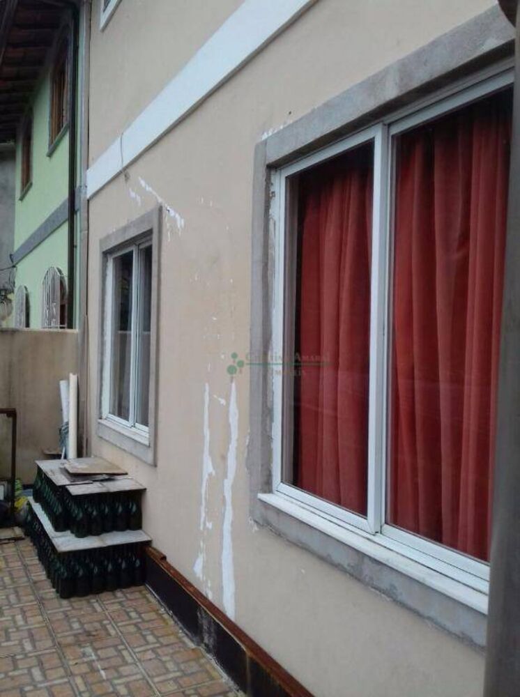 Casa de Condomínio à venda com 4 quartos, 150m² - Foto 3