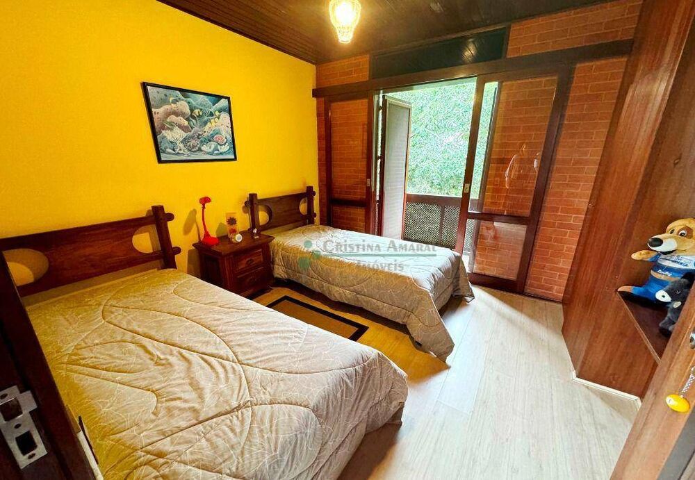 Casa, 4 quartos, 440 m² - Foto 1