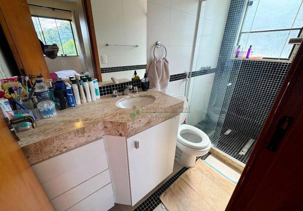 Casa de Condomínio à venda com 5 quartos, 194m² - Foto 3