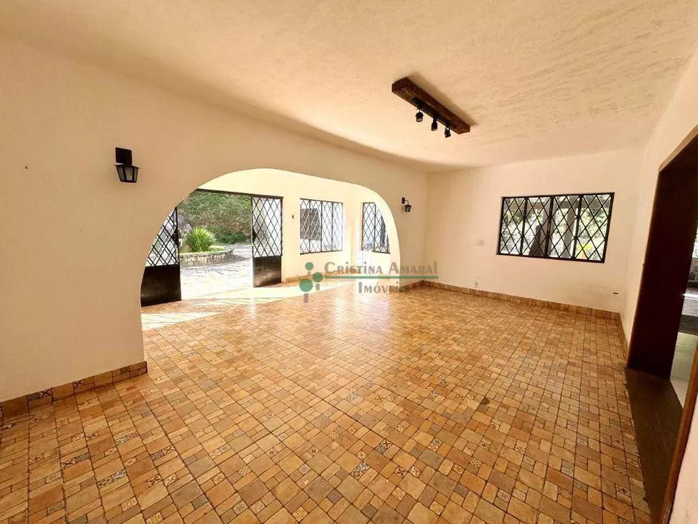 Casa, 3 quartos, 253 m² - Foto 2