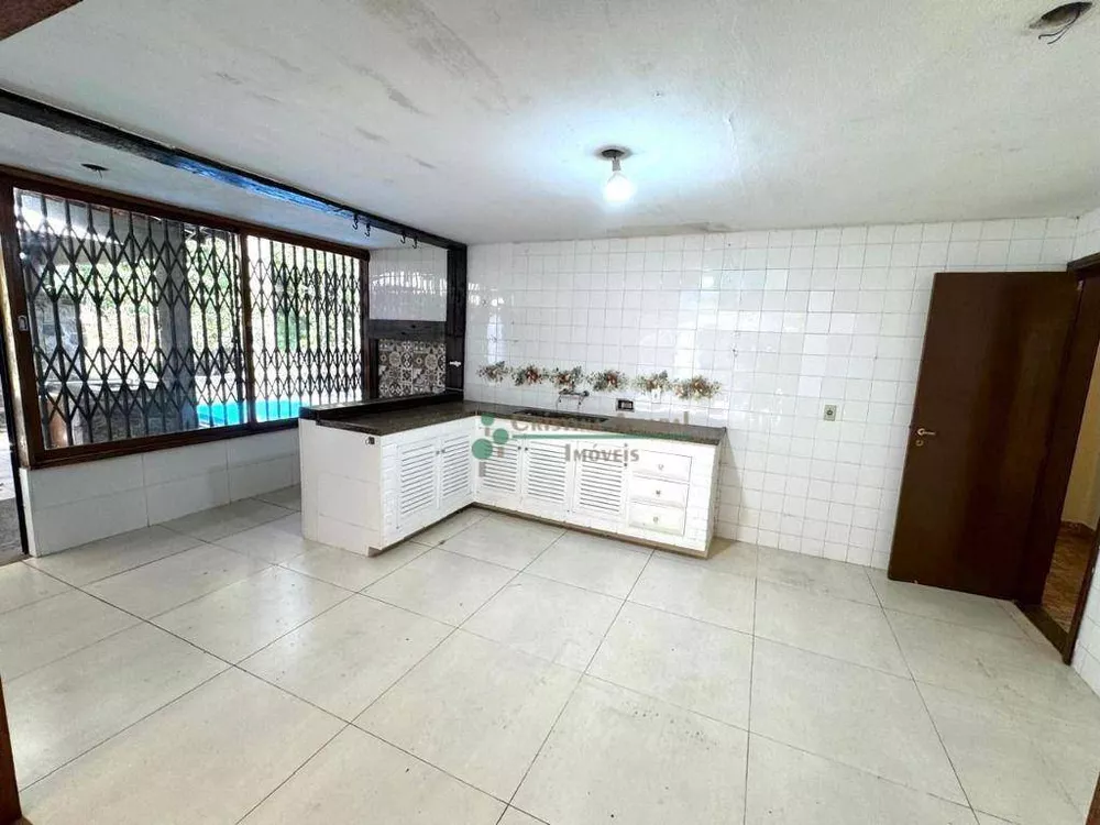 Casa, 3 quartos, 253 m² - Foto 13