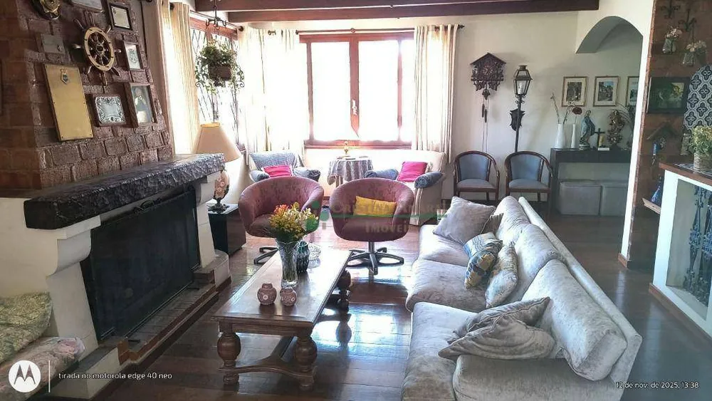 Casa, 4 quartos, 245 m² - Foto 3
