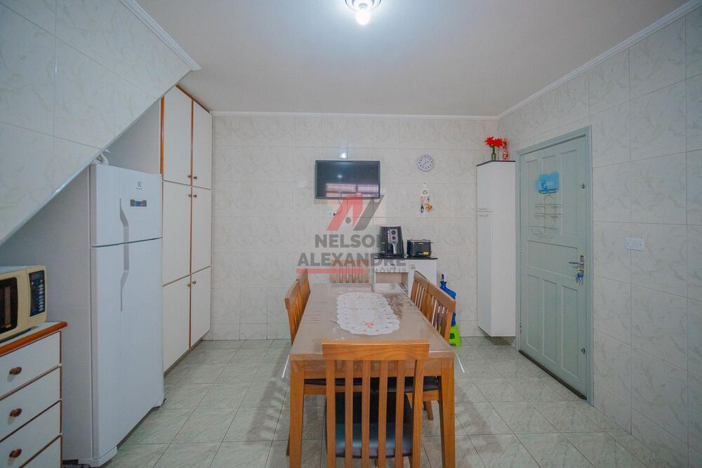 Casa, 2 quartos, 150 m² - Foto 17