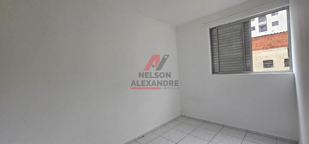 Apartamento para alugar com 2 quartos, 65m² - Foto 4