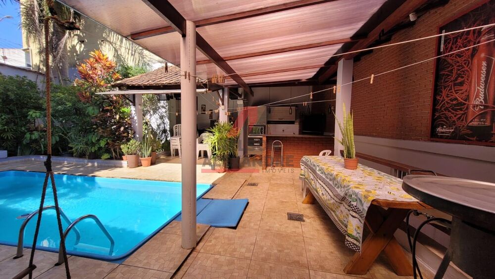 Casa, 3 quartos, 110 m² - Foto 1