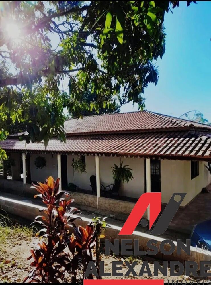 Chácara à venda com 3 quartos, 1307m² - Foto 1