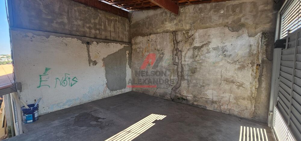 Casa à venda com 2 quartos, 121m² - Foto 1