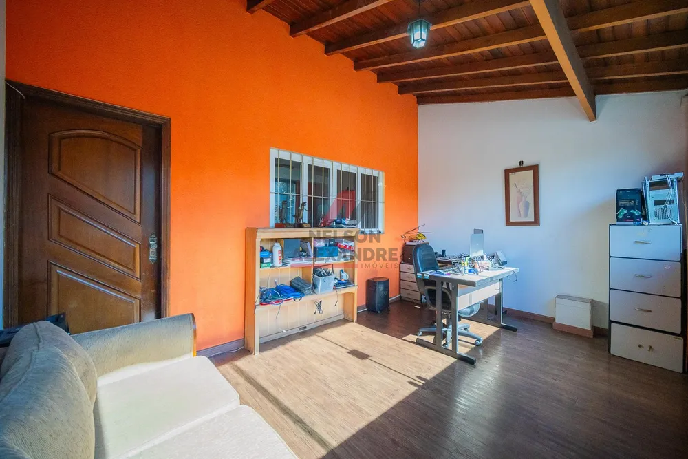 Sobrado, 4 quartos, 242 m² - Foto 1