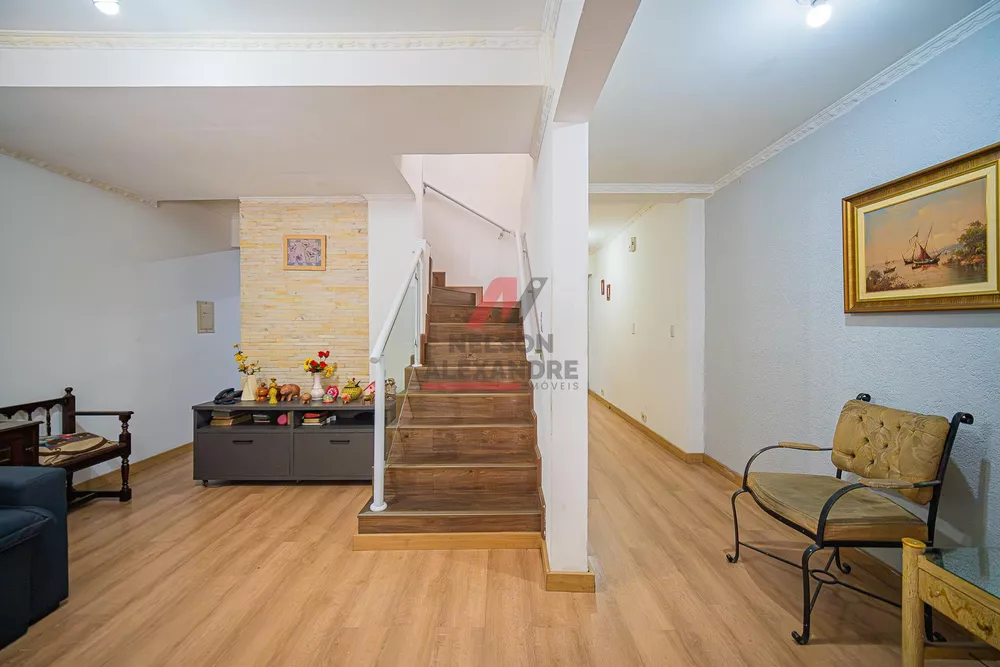Sobrado, 4 quartos, 242 m² - Foto 2