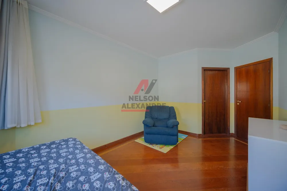 Casa, 3 quartos, 268 m² - Foto 6