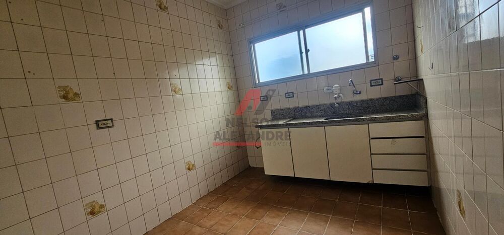Apartamento à venda com 2 quartos, 76m² - Foto 10