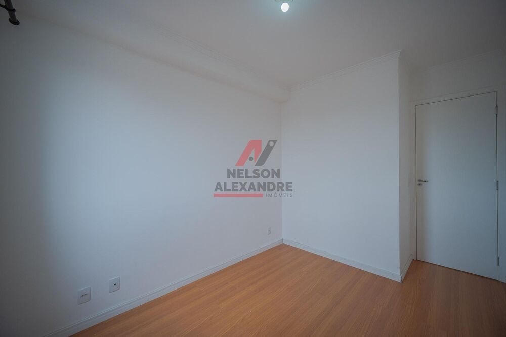 Apartamento à venda com 2 quartos, 45m² - Foto 13