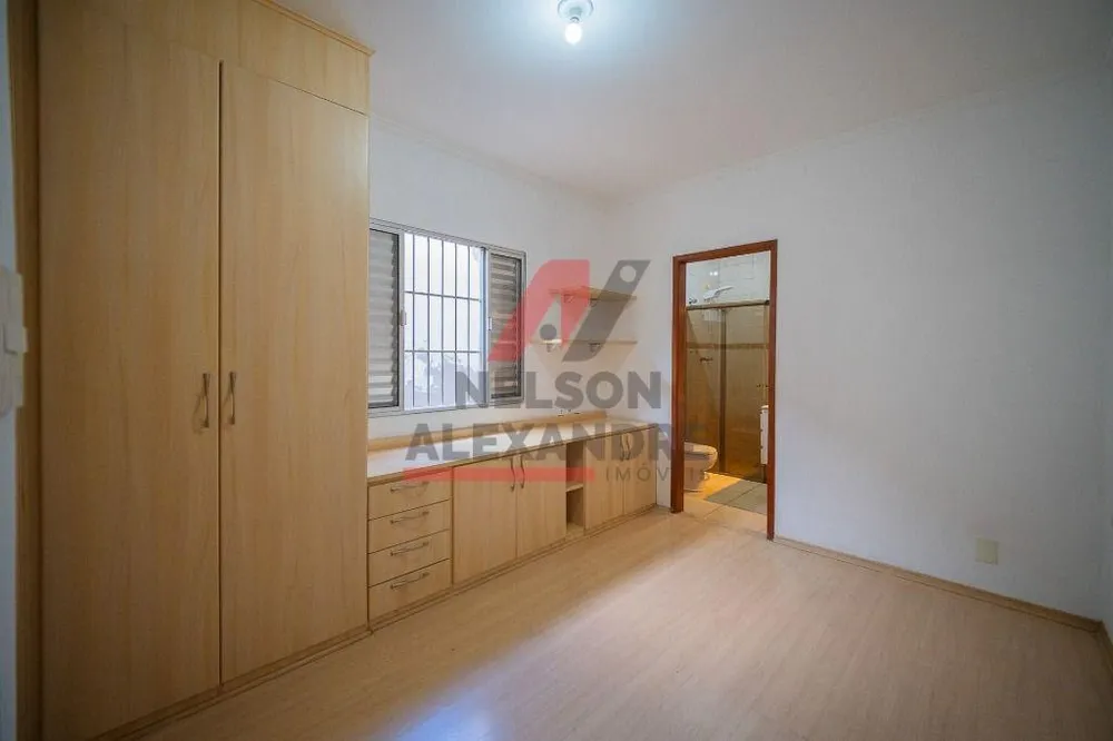 Casa, 4 quartos, 250 m² - Foto 10