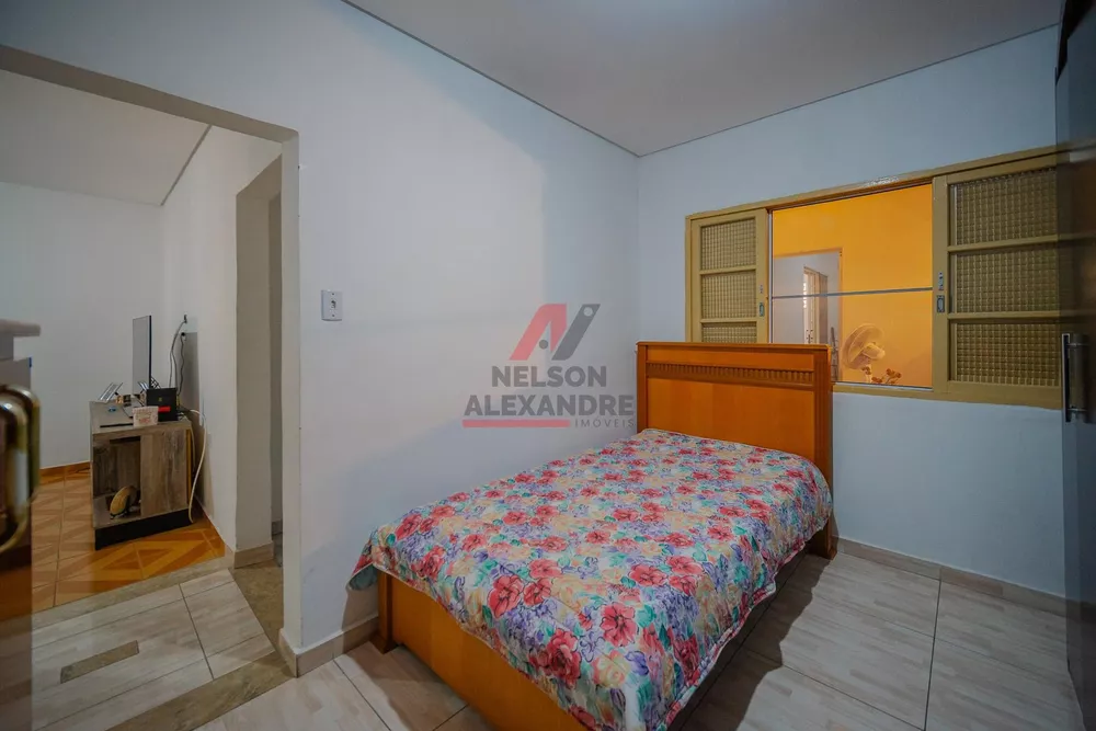 Casa, 3 quartos, 239 m² - Foto 8