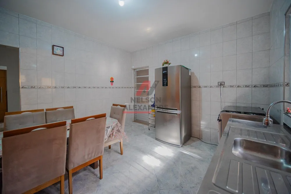 Casa, 3 quartos, 239 m² - Foto 22