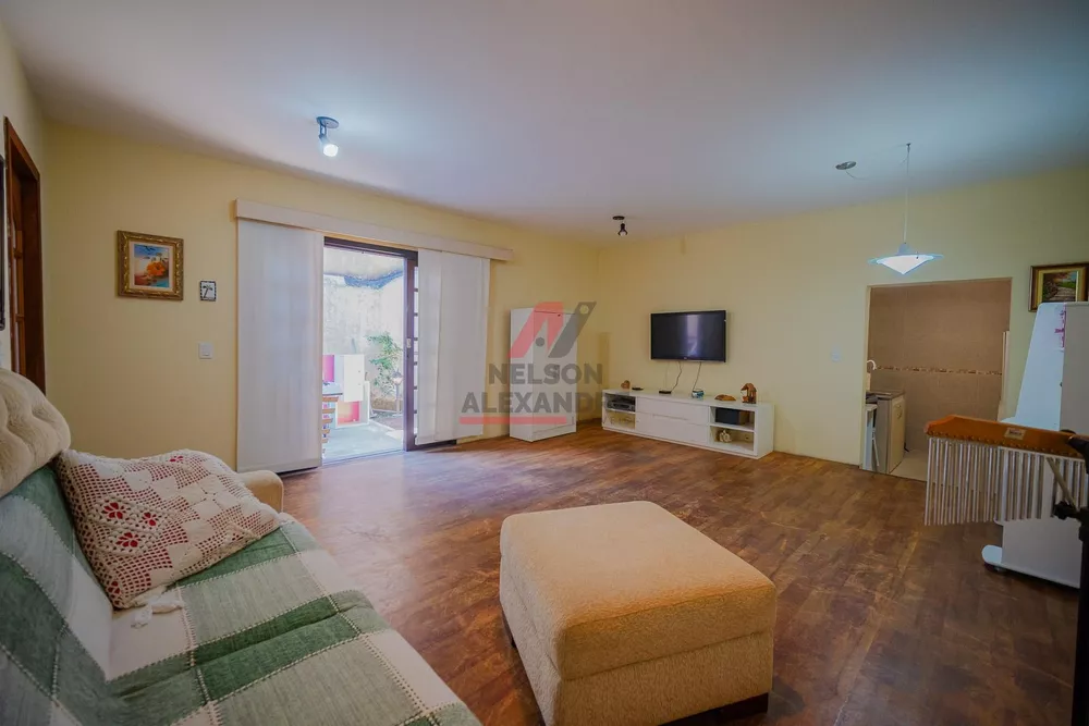 Casa, 3 quartos, 239 m² - Foto 7