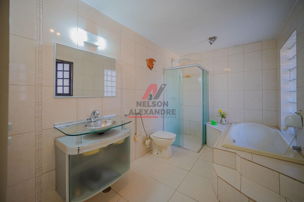 Casa, 3 quartos, 239 m² - Foto 3