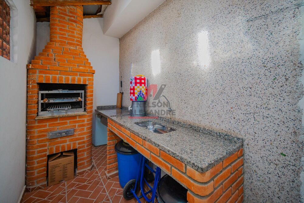Casa, 3 quartos, 239 m² - Foto 4