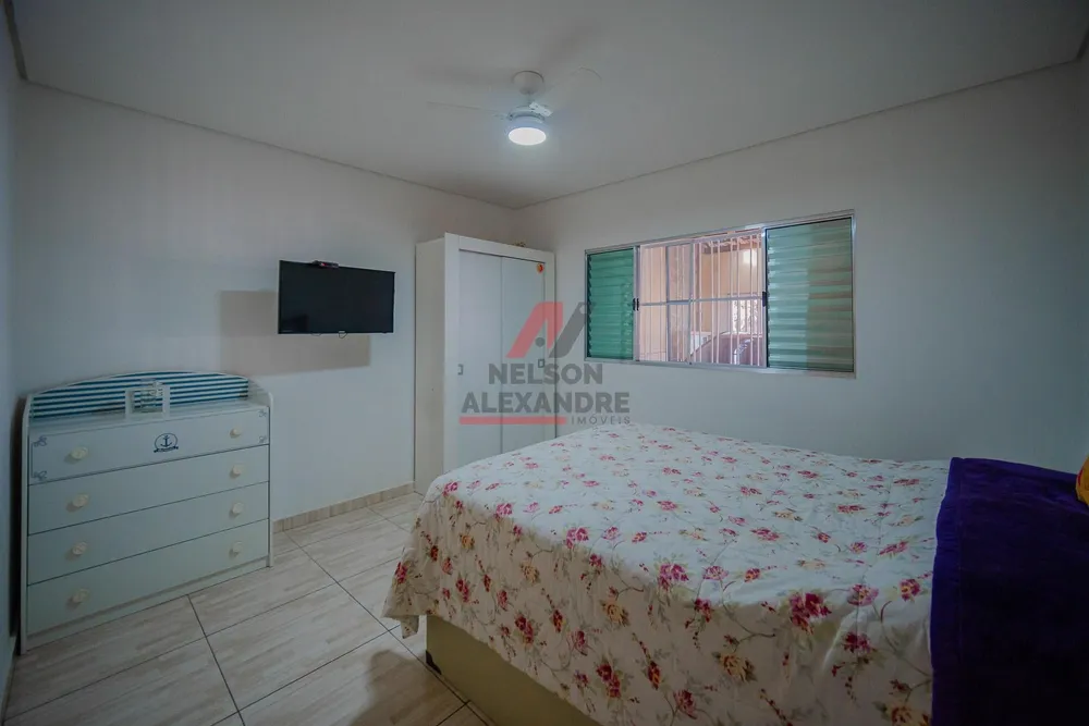 Casa, 3 quartos, 239 m² - Foto 14