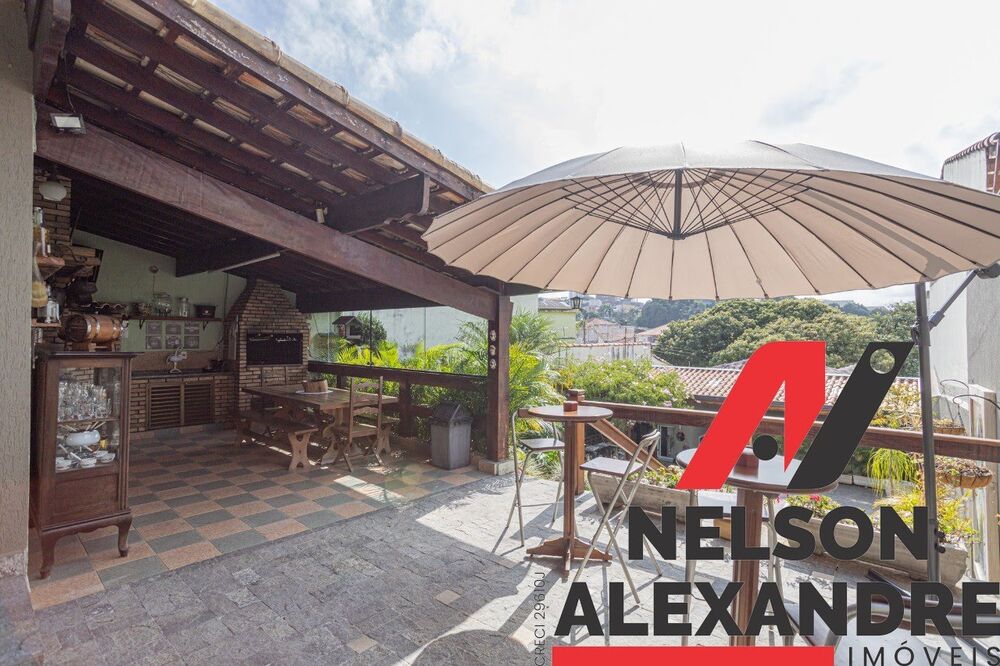 Casa à venda com 2 quartos, 300m² - Foto 13