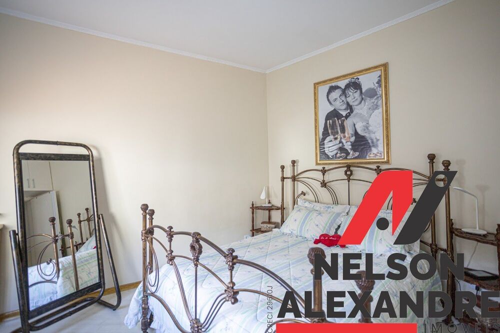 Casa à venda com 2 quartos, 300m² - Foto 54
