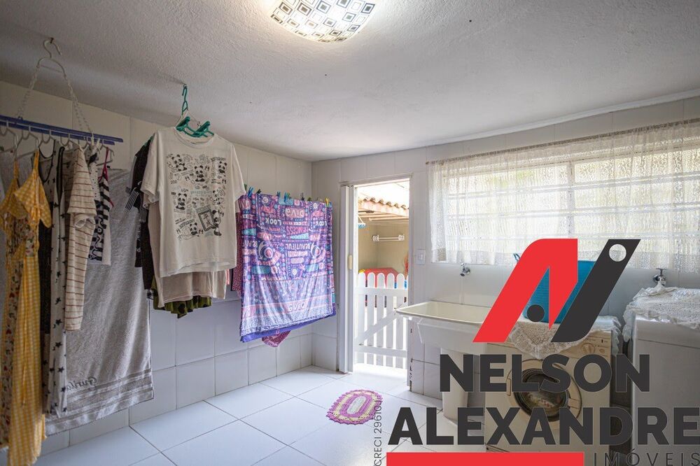 Casa à venda com 2 quartos, 300m² - Foto 56