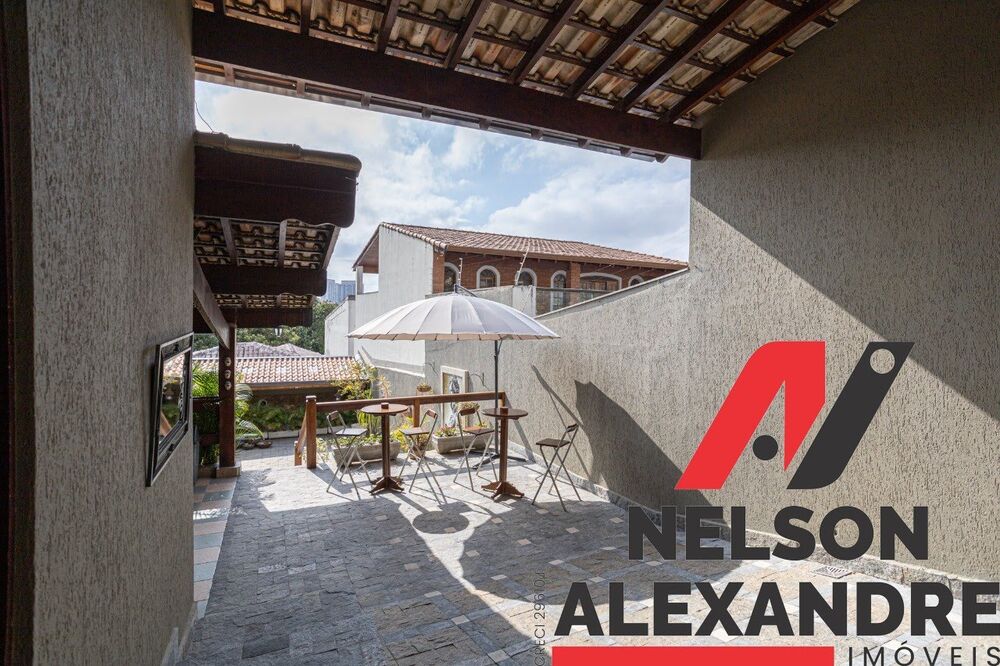 Casa à venda com 2 quartos, 300m² - Foto 11
