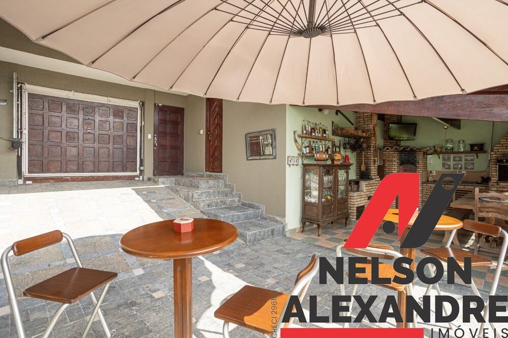 Casa à venda com 2 quartos, 300m² - Foto 14