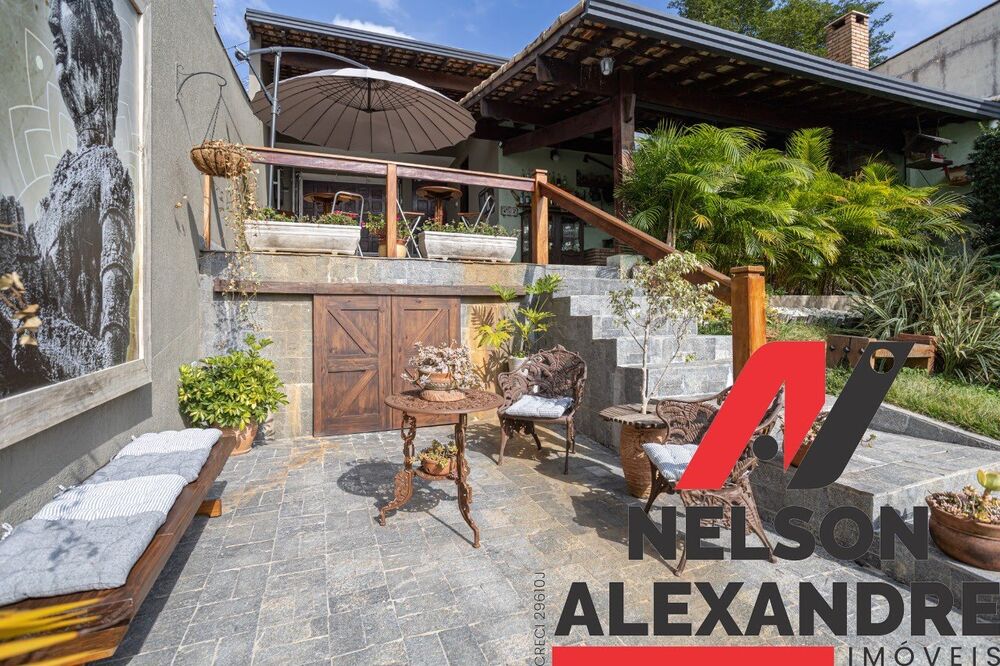 Casa à venda com 2 quartos, 300m² - Foto 18