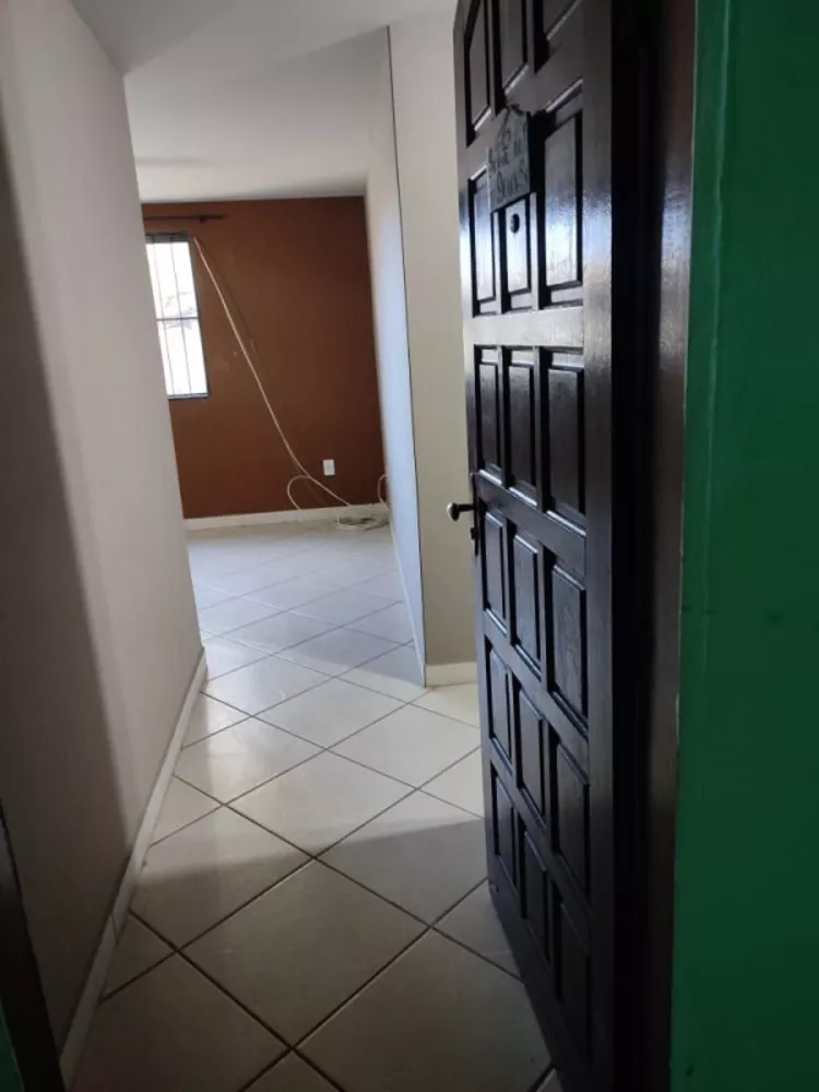 Casa à venda com 2 quartos, 80m² - Foto 4