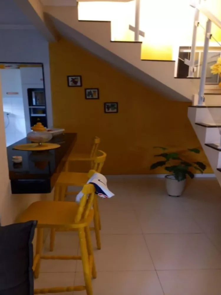 Casa à venda com 3 quartos, 150m² - Foto 3