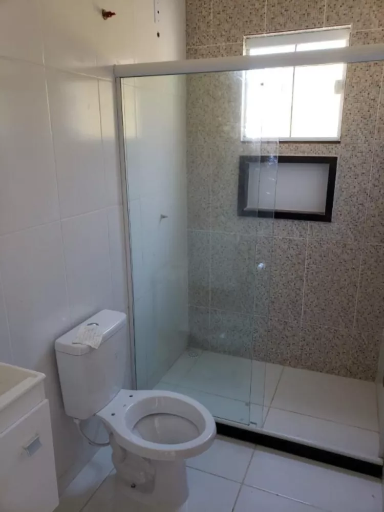 Casa à venda com 2 quartos, 250m² - Foto 2