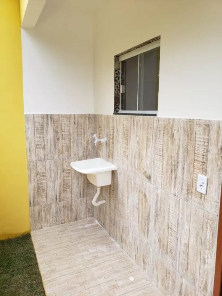 Casa à venda com 2 quartos, 98m² - Foto 3