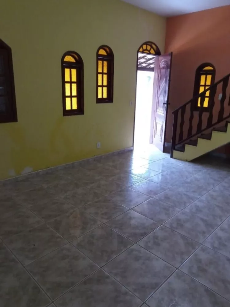 Casa à venda com 4 quartos, 300m² - Foto 3