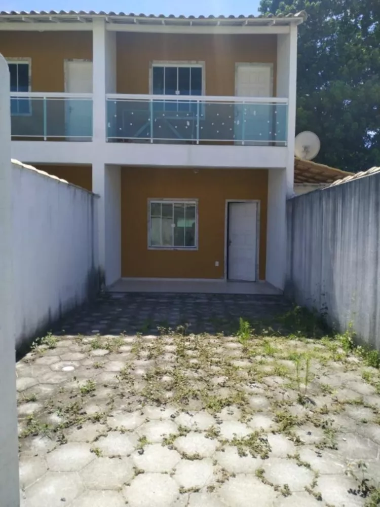 Casa à venda com 2 quartos, 120m² - Foto 1