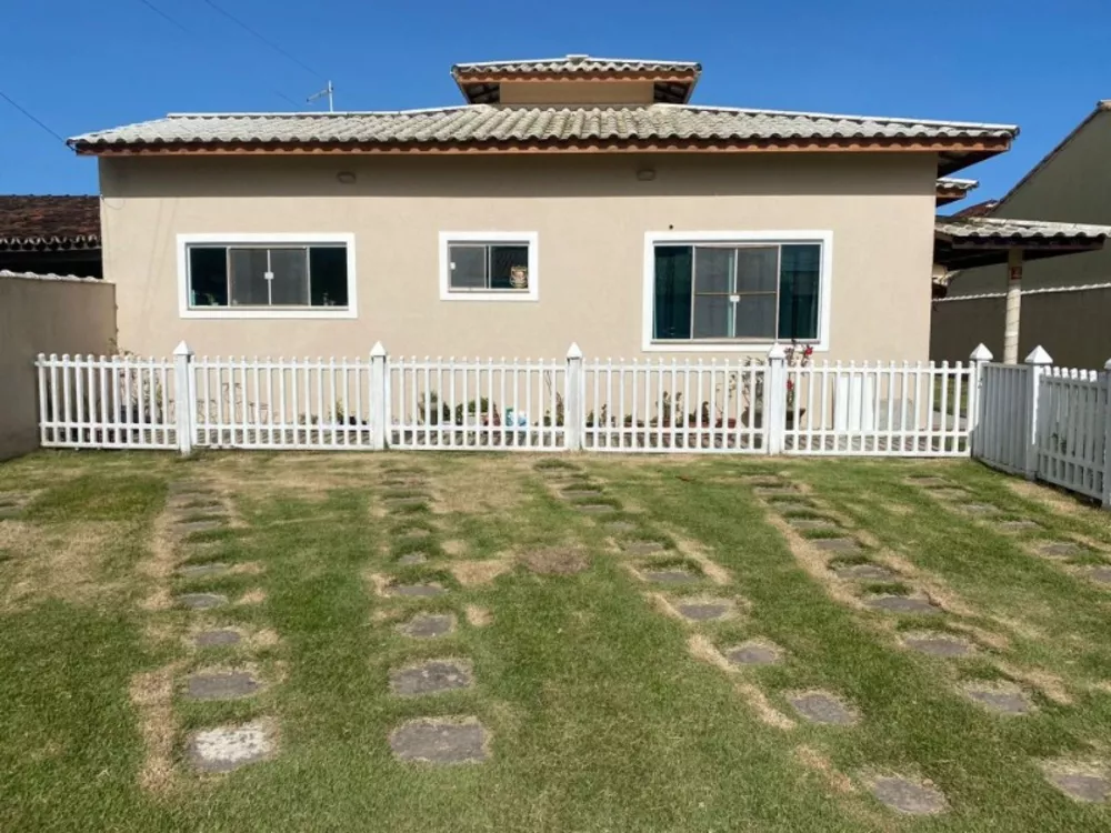 Casa à venda com 3 quartos, 100m² - Foto 1