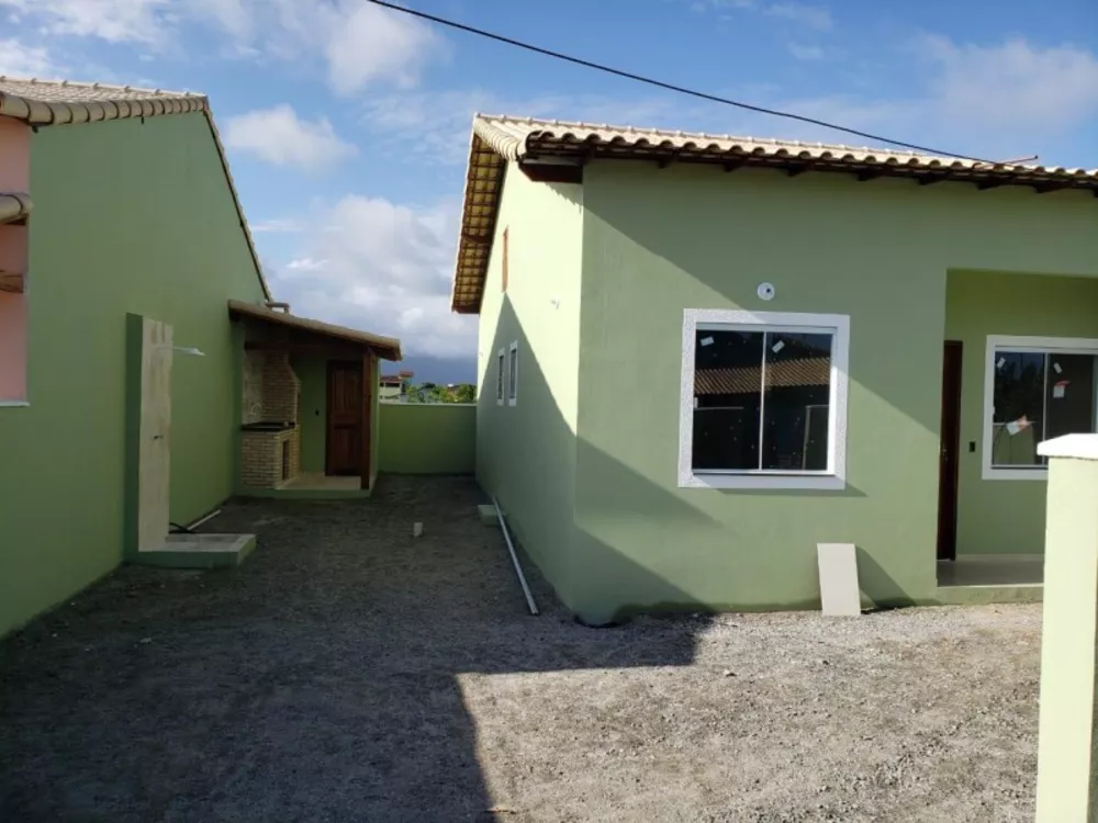 Casa à venda com 2 quartos, 110m² - Foto 1