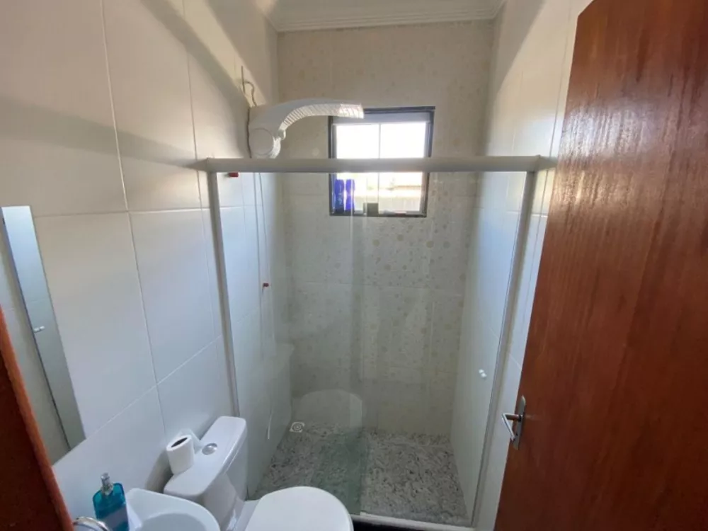 Casa à venda com 2 quartos, 250m² - Foto 2