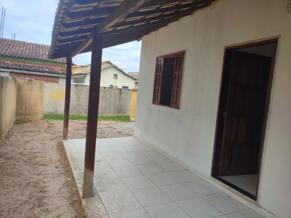 Casa à venda com 2 quartos, 110m² - Foto 1