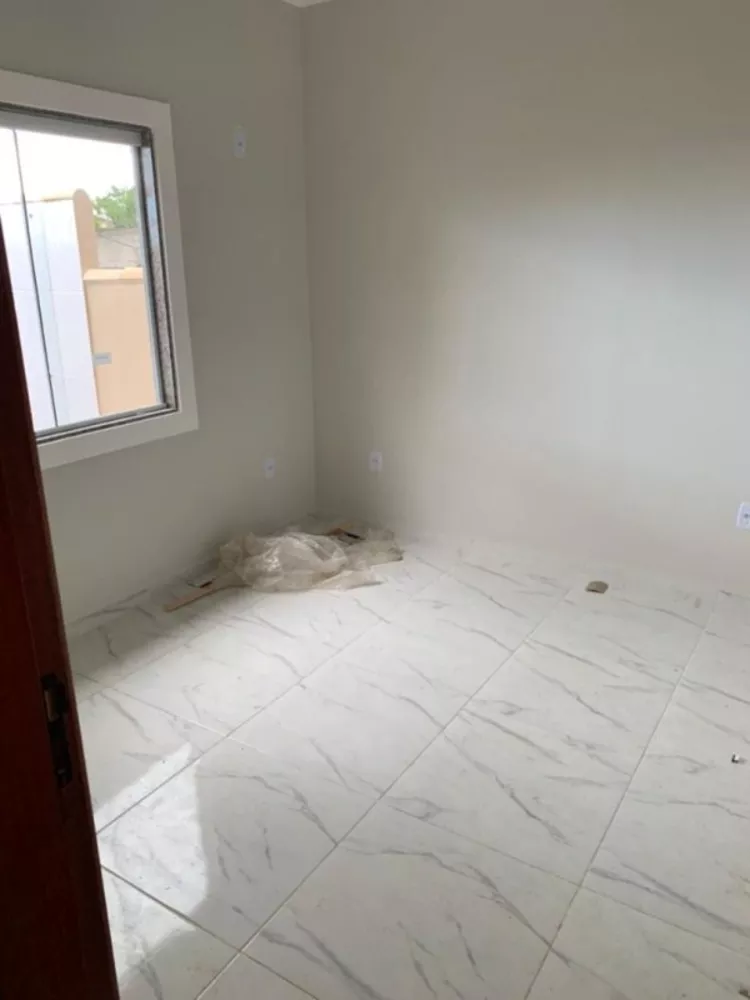 Casa à venda com 1 quarto, 56m² - Foto 2