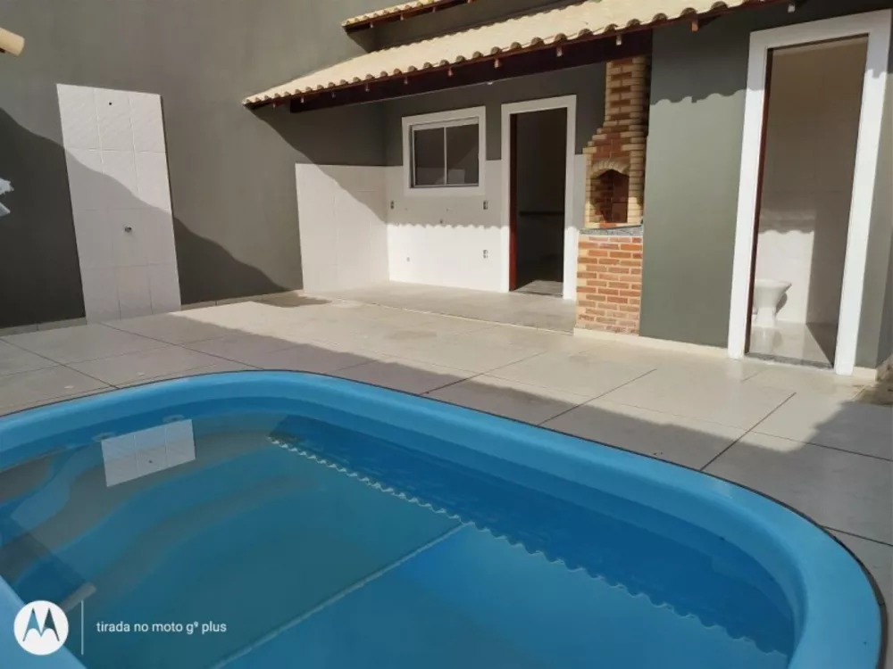 Casa à venda com 2 quartos, 150m² - Foto 1