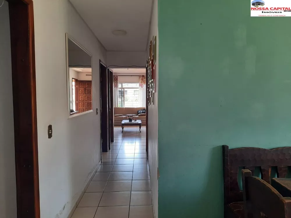 Casa à venda com 5 quartos, 137m² - Foto 11